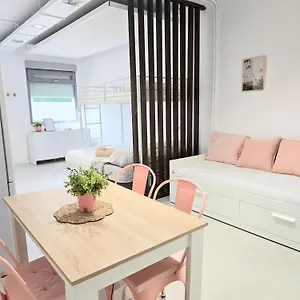Little Apartamento